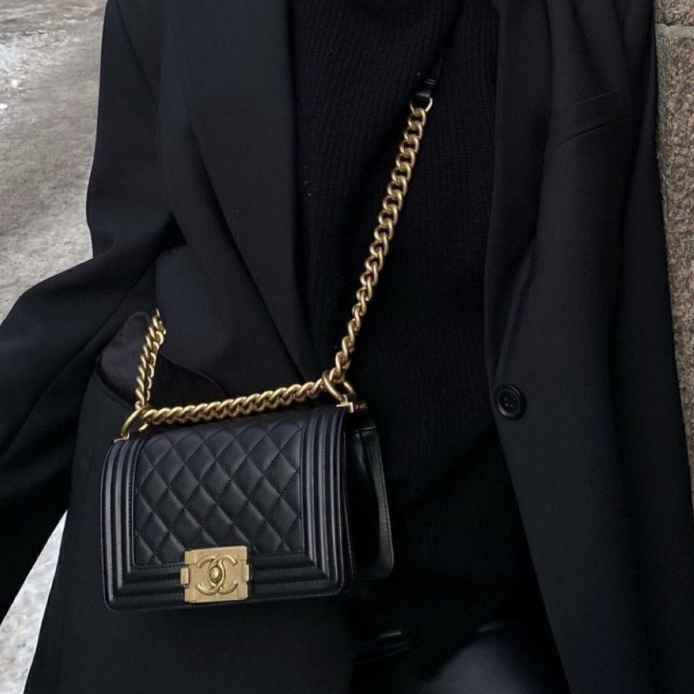 CHANEL small boy bag - Picture 4 of 17
